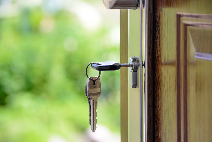 A2B Locks are able to provide local locksmiths in Farnham to repair your broken locks. 